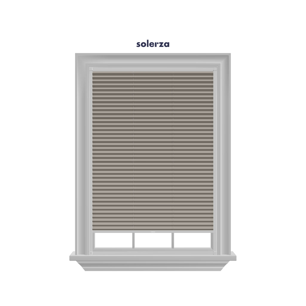 Easy Click honingraat plisségordijn lichtdoorlatend uit de Aqua-collectie in crème, vochtbestendig zonder boren stijlvol energiezuinig en perfect voor vochtige ruimtes.